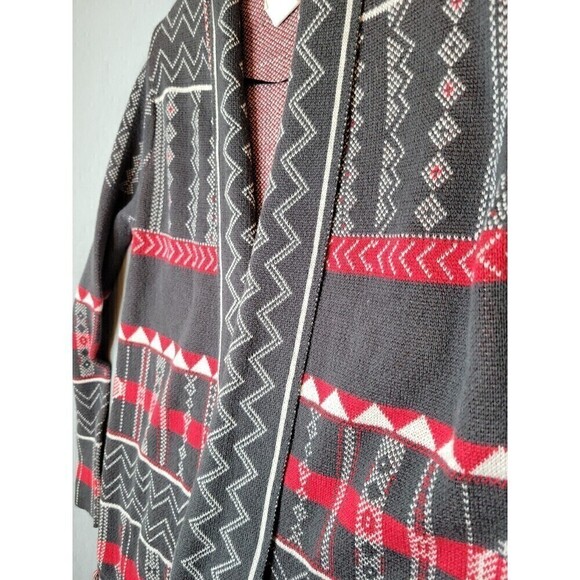 Billabong Designer's Closet Boho Cardigan Wrap Southwestern Print Fringe Size S - Picture 7 of 14